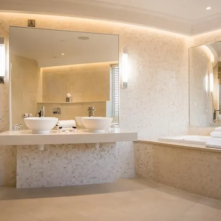 Ξενοδοχείο Kilmore 4*
